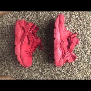 Red hurraches